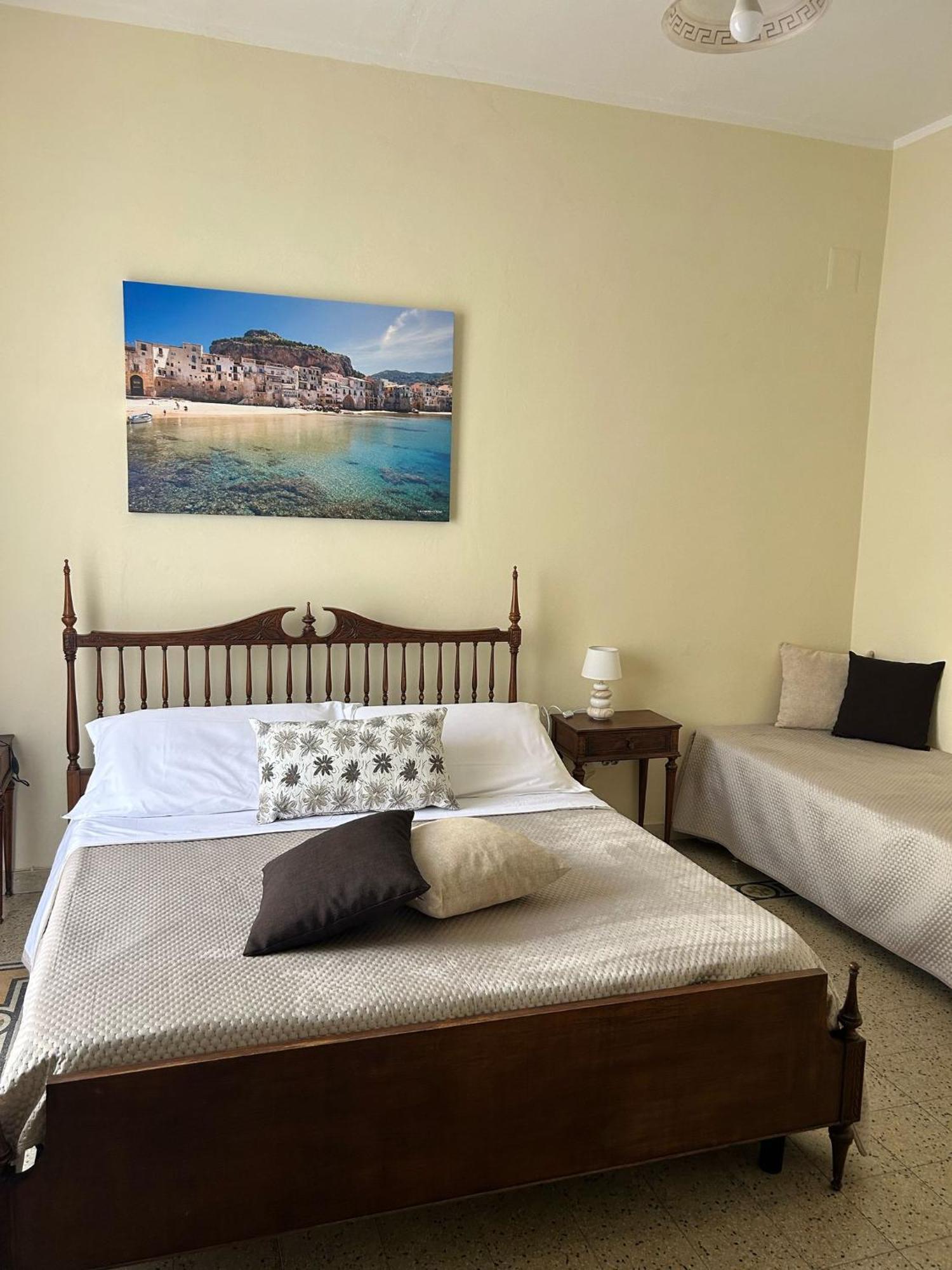 Sicilian Dream Apartments เชฟาลู ภายนอก รูปภาพ