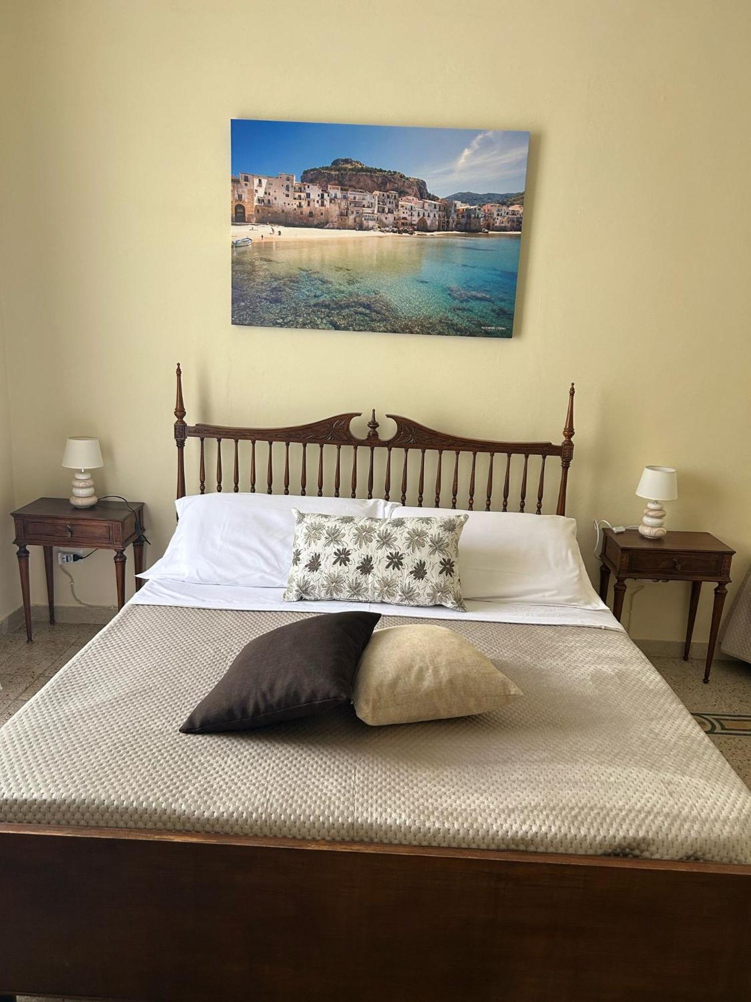 Sicilian Dream Apartments เชฟาลู ภายนอก รูปภาพ