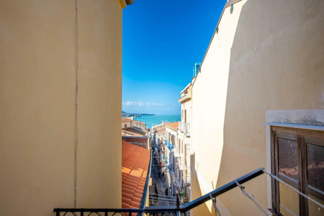 Sicilian Dream Apartments เชฟาลู ภายนอก รูปภาพ